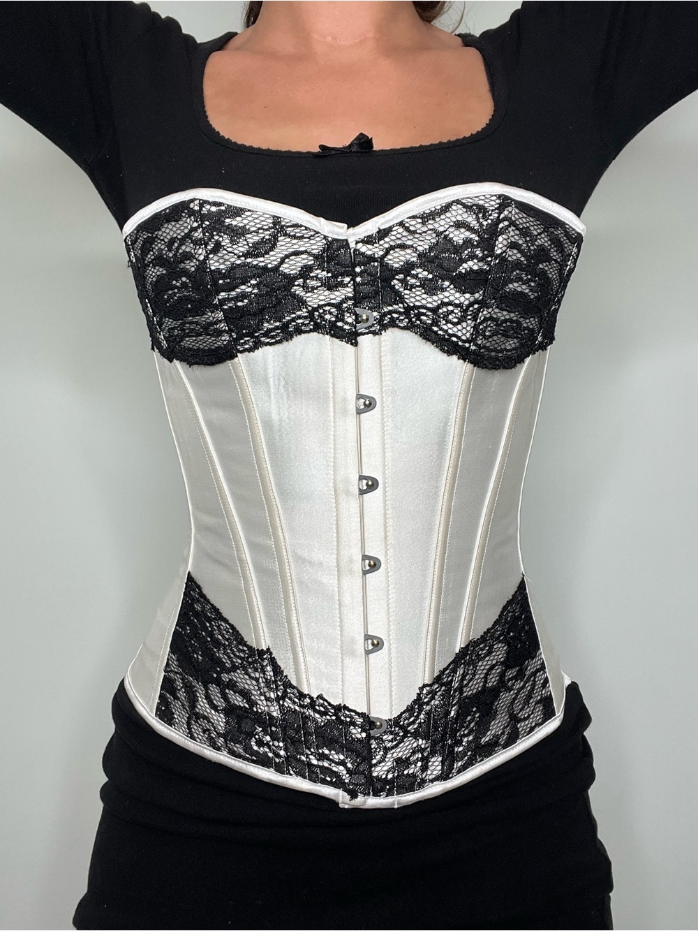 IC COLLECTION White Satin Underbust Corset with Black Lace